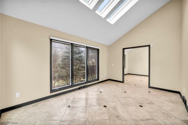 2 Salem Court, Beachwood, OH 44122