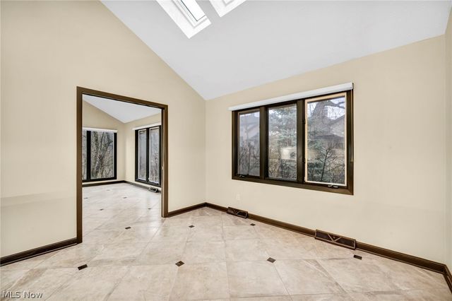 2 Salem Court, Beachwood, OH 44122