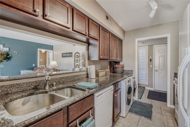 2855 Geary Place 3205, Las Vegas, NV 89109