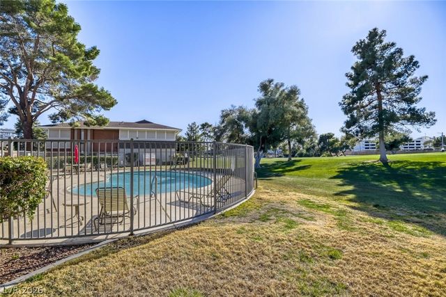 2855 Geary Place 3205, Las Vegas, NV 89109