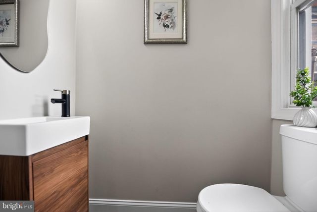 2014 MOORE ST, Philadelphia, PA 19145