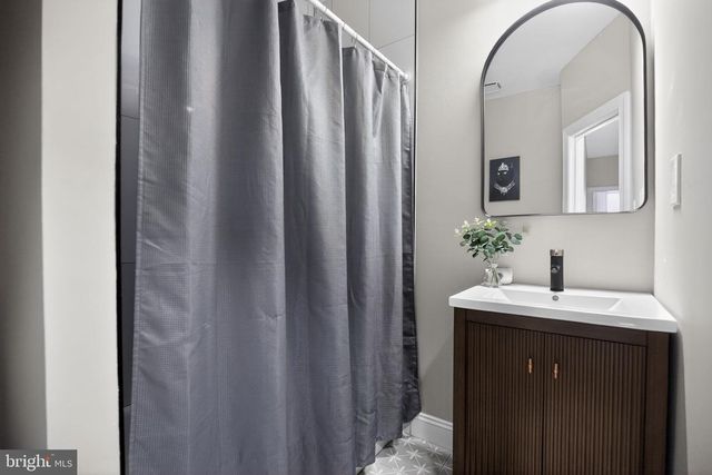 2014 MOORE ST, Philadelphia, PA 19145