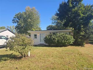 3054 Brisbane Street, Commerce Twp, MI 48390
