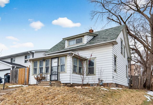 1311 Pacific Street, Saint Paul, MN 55106