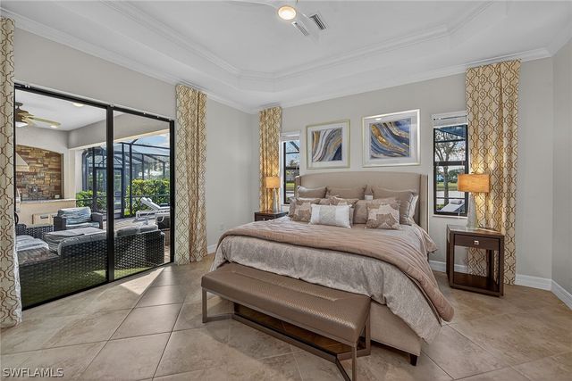 3001 Aviamar CIR, Naples, FL 34114