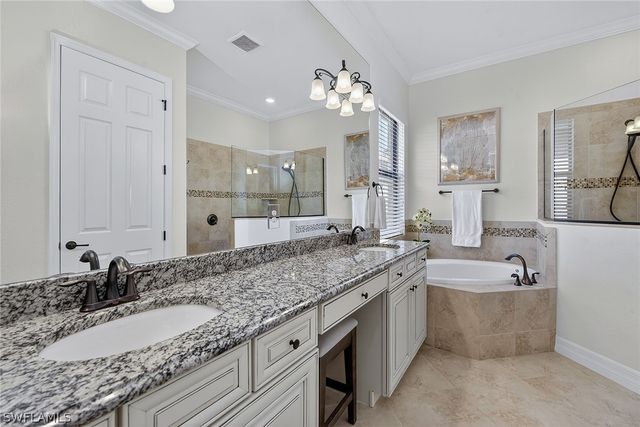 3001 Aviamar CIR, Naples, FL 34114