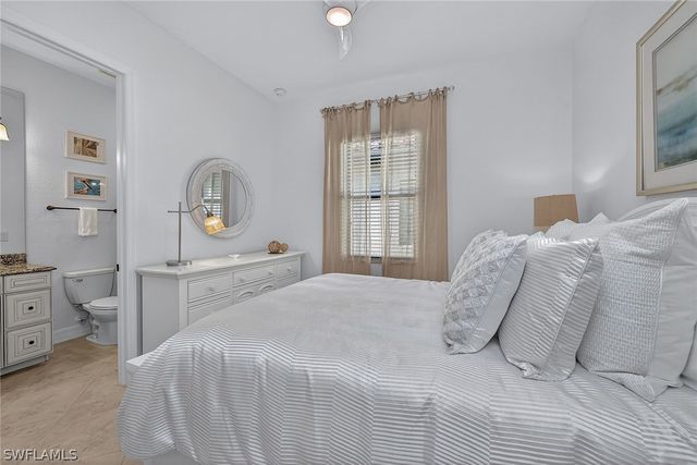 3001 Aviamar CIR, Naples, FL 34114