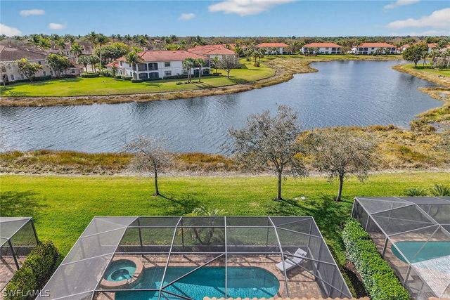 3001 Aviamar CIR, Naples, FL 34114