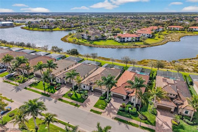 3001 Aviamar CIR, Naples, FL 34114