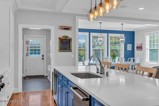 300 Salem Avenue, Spring Lake, NJ 07762