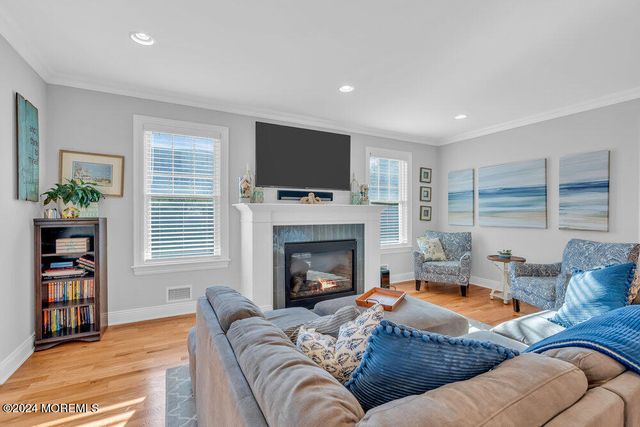 300 Salem Avenue, Spring Lake, NJ 07762