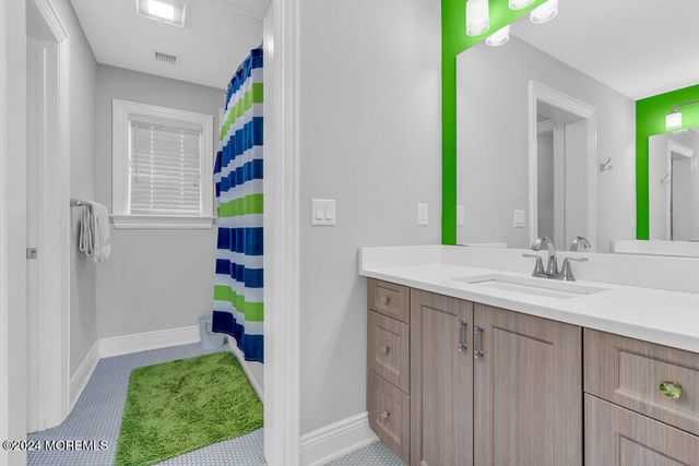 300 Salem Avenue, Spring Lake, NJ 07762