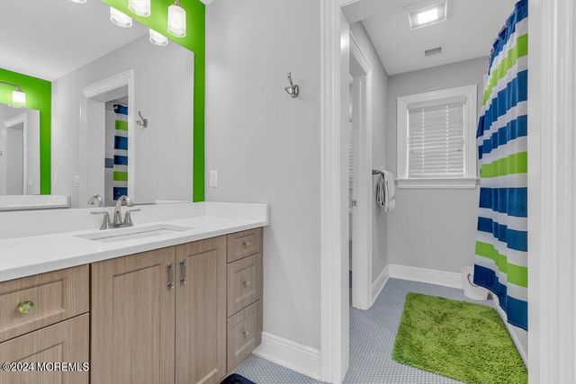 300 Salem Avenue, Spring Lake, NJ 07762