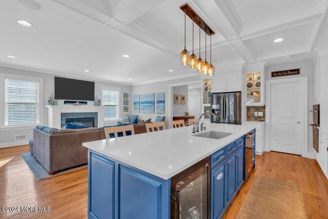 300 Salem Avenue, Spring Lake, NJ 07762