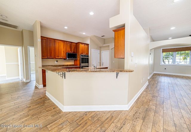 375 Nora Avenue, Merritt Island, FL 32952