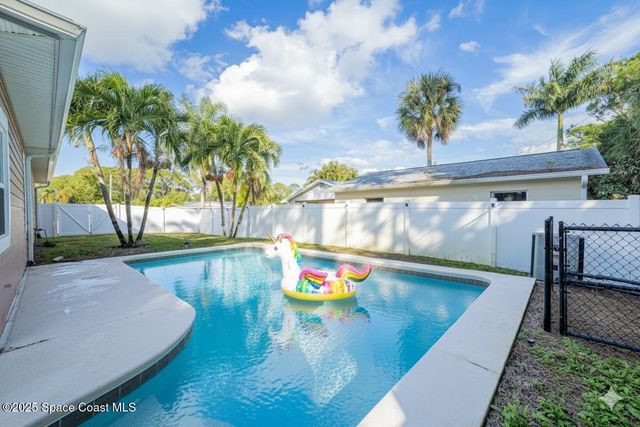 375 Nora Avenue, Merritt Island, FL 32952