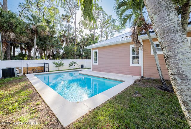 375 Nora Avenue, Merritt Island, FL 32952