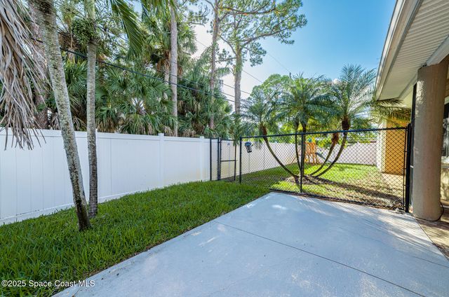 375 Nora Avenue, Merritt Island, FL 32952