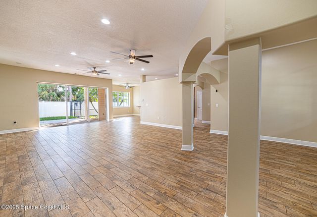 375 Nora Avenue, Merritt Island, FL 32952