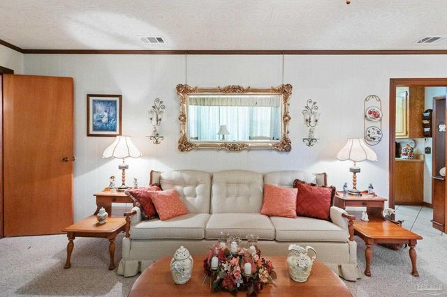 507 4th Ave, Atmore, AL 36502