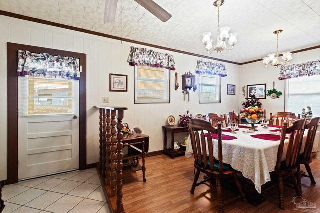 507 4th Ave, Atmore, AL 36502