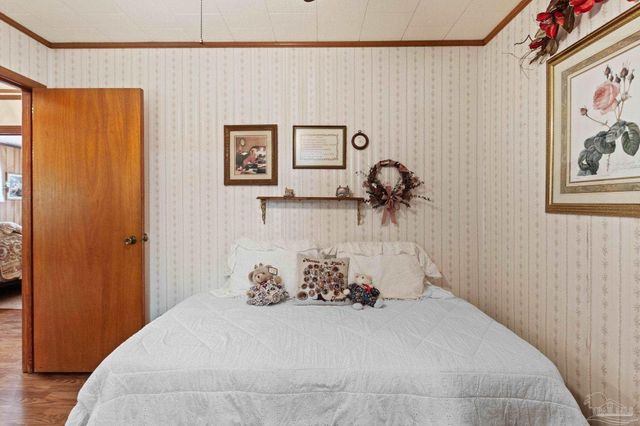 507 4th Ave, Atmore, AL 36502