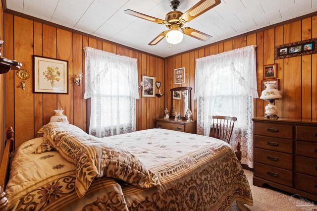 507 4th Ave, Atmore, AL 36502