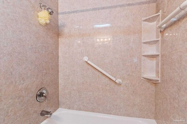 507 4th Ave, Atmore, AL 36502