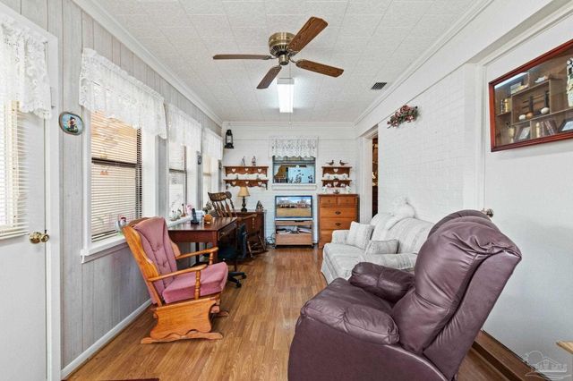 507 4th Ave, Atmore, AL 36502