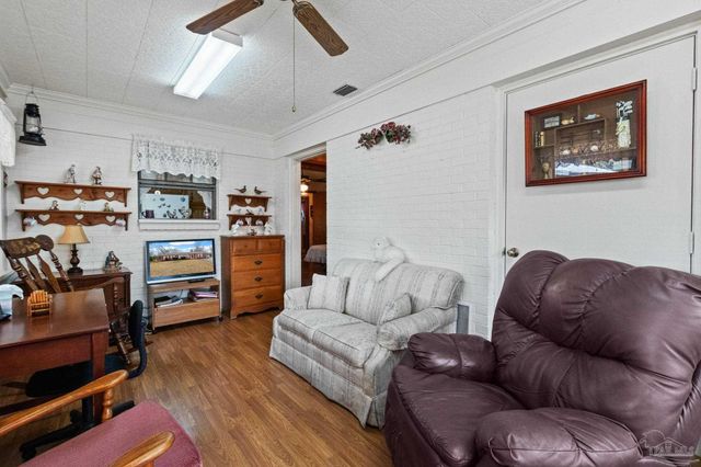 507 4th Ave, Atmore, AL 36502