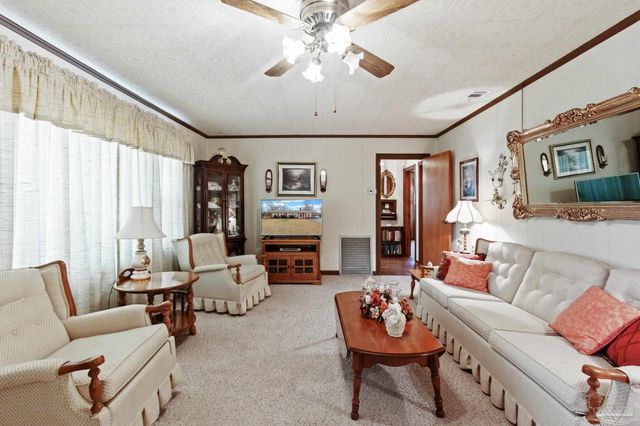 507 4th Ave, Atmore, AL 36502