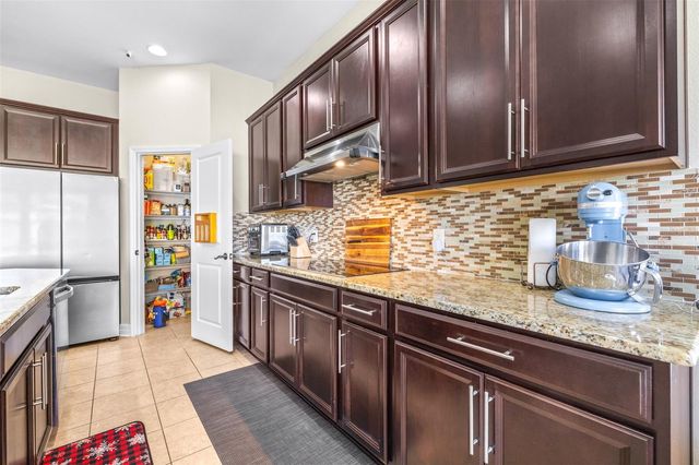 2397 GWYNHURST BOULEVARD, Wesley Chapel, FL 33543