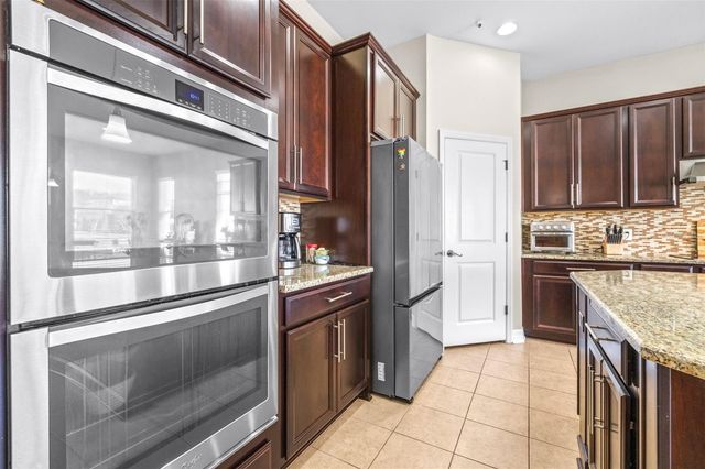 2397 GWYNHURST BOULEVARD, Wesley Chapel, FL 33543