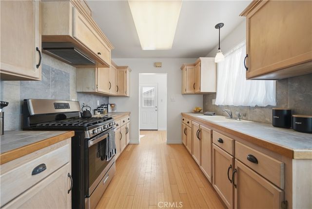 4646 Deeboyar Avenue, Lakewood, CA 90712