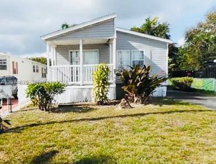 1901 SW 87th Ter 1901, Davie, FL 33324