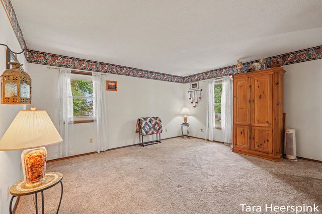 2078 Fernwood Drive, Georgetown Twp, MI 49428