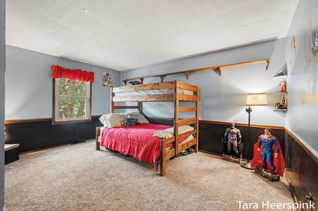 2078 Fernwood Drive, Georgetown Twp, MI 49428