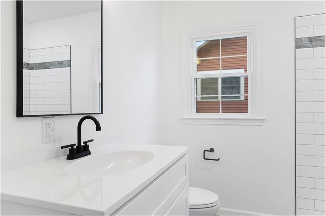 310 S Townville Street, Seneca, SC 29678