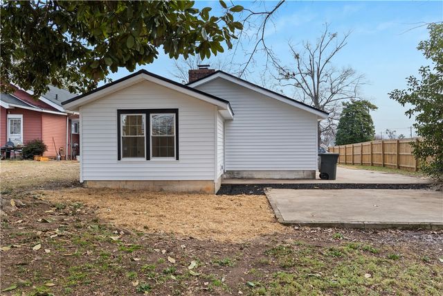 310 S Townville Street, Seneca, SC 29678