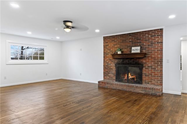 310 S Townville Street, Seneca, SC 29678