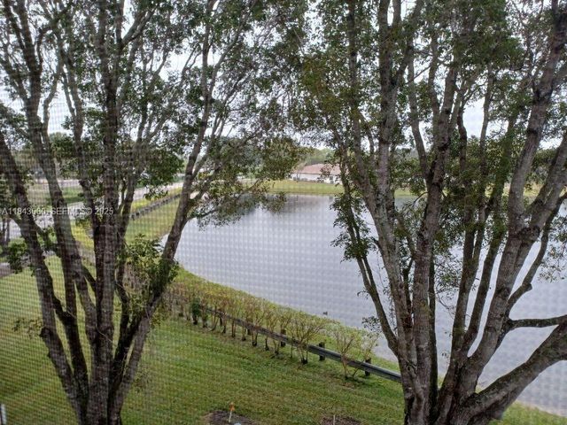 1251 SW 134th Way 301A, Pembroke Pines, FL 33027