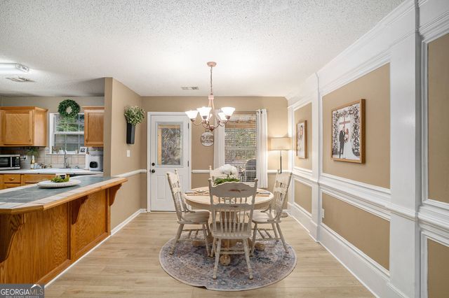 125 Floresta Drive, Mcdonough, GA 30252