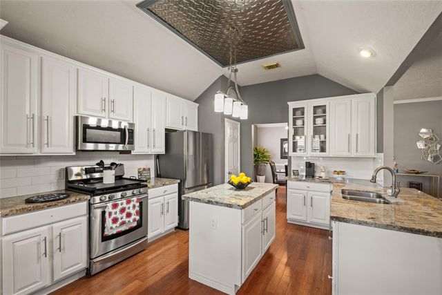 18703 Aquatic Drive, Humble, TX 77346