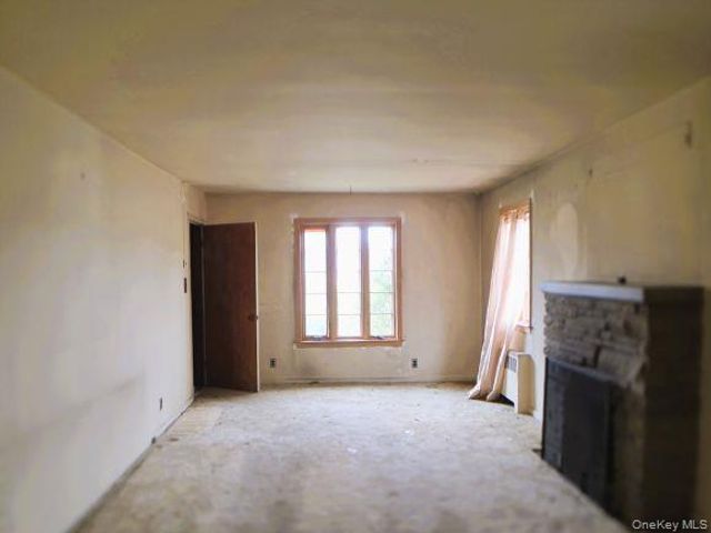 3231 Waterbury Avenue, Bronx, NY 10465