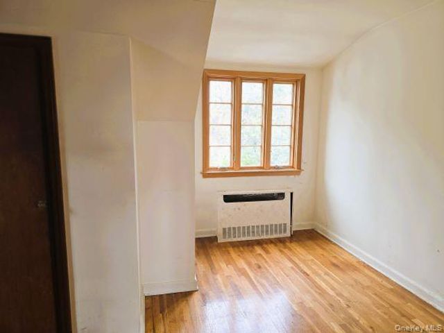3231 Waterbury Avenue, Bronx, NY 10465