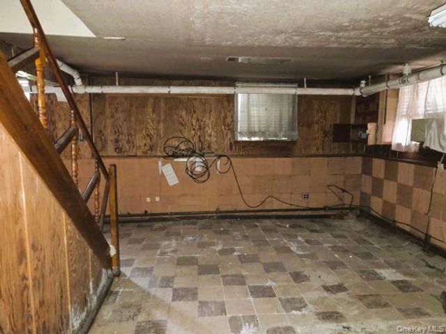 3231 Waterbury Avenue, Bronx, NY 10465