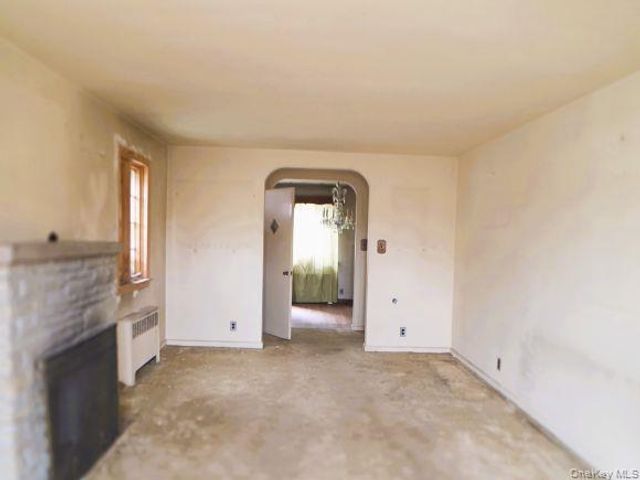 3231 Waterbury Avenue, Bronx, NY 10465