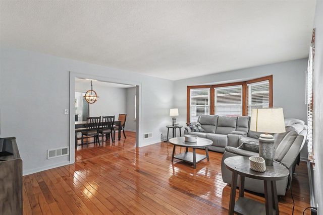 3132 5th Street, Muskegon Heights, MI 49444