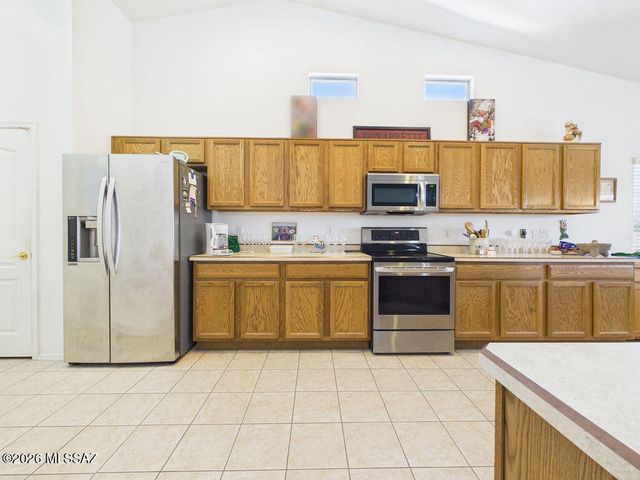 6827 S Star Ridge Place, Tucson, AZ 85757