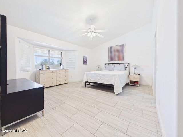 6827 S Star Ridge Place, Tucson, AZ 85757